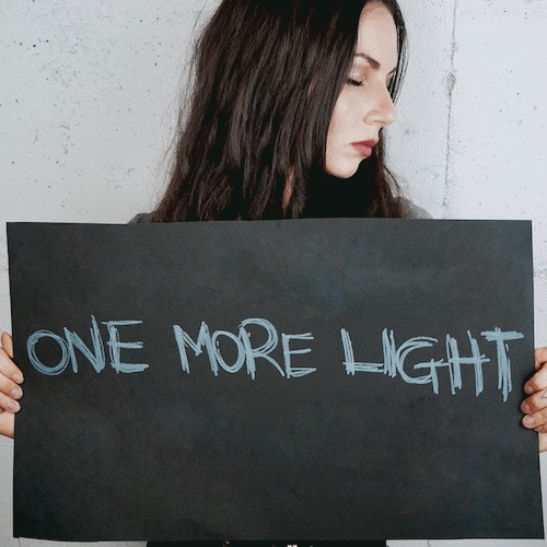 Onyria : One More Light